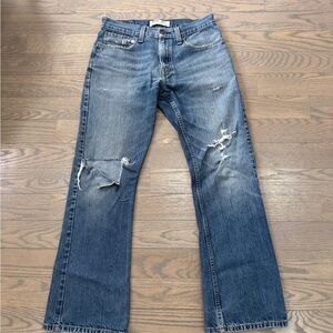 Levi's Men's Bootcut Jeans in Distressed Blue